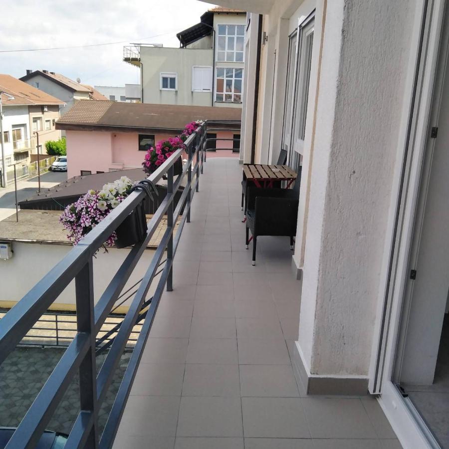 Apartman Zagreb , With Balcony And Free Parking Exterior photo