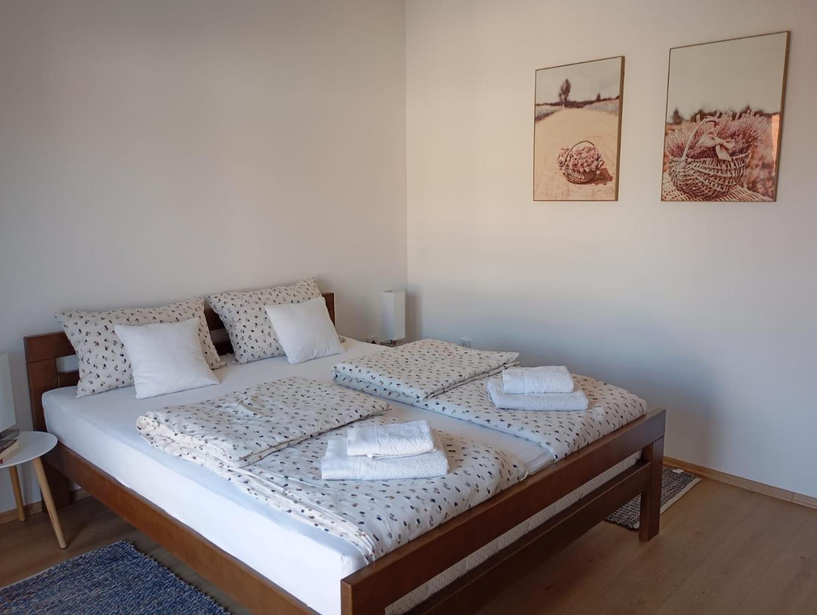 Apartman Zagreb , With Balcony And Free Parking Exterior photo