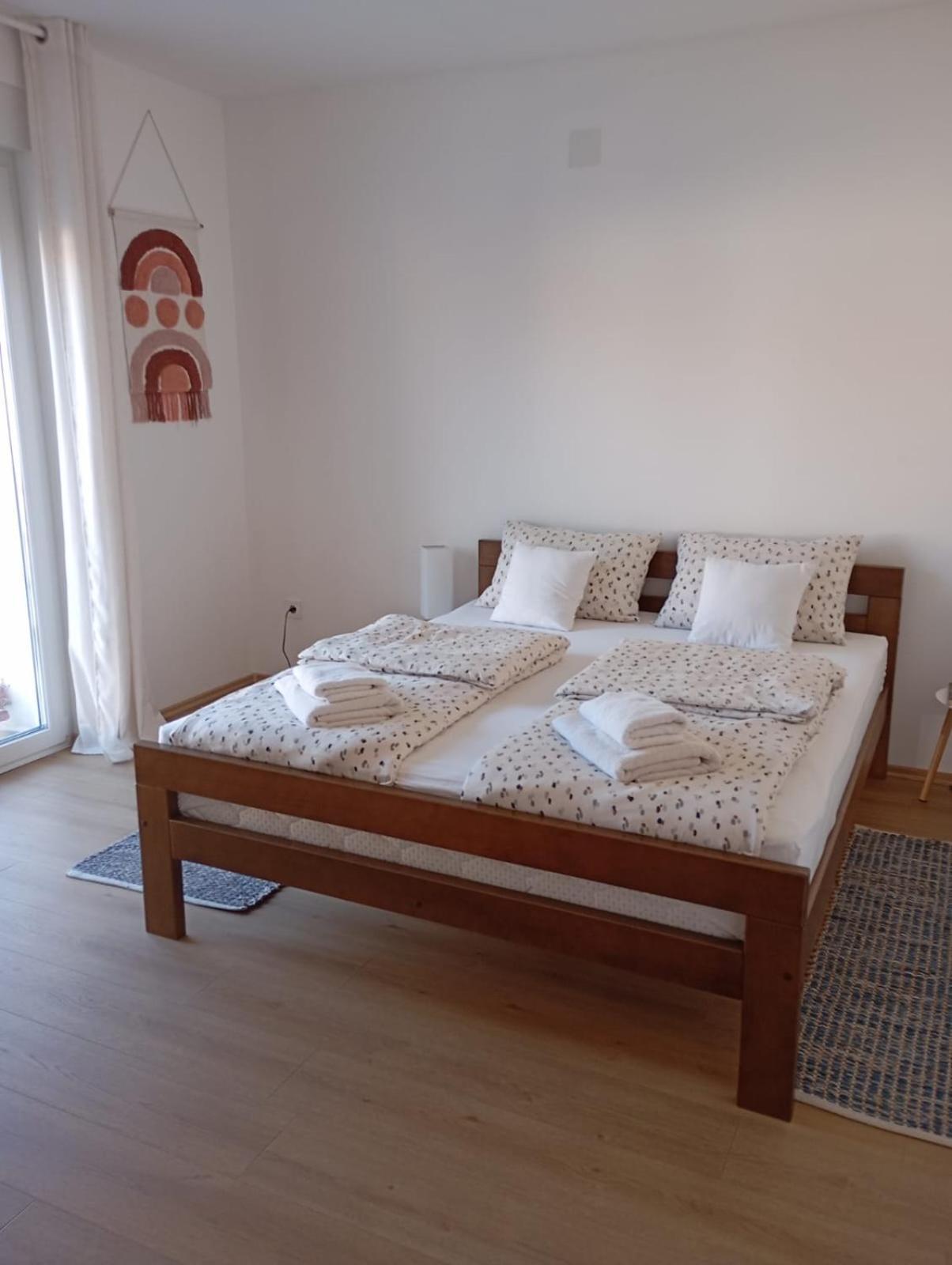 Apartman Zagreb , With Balcony And Free Parking Exterior photo