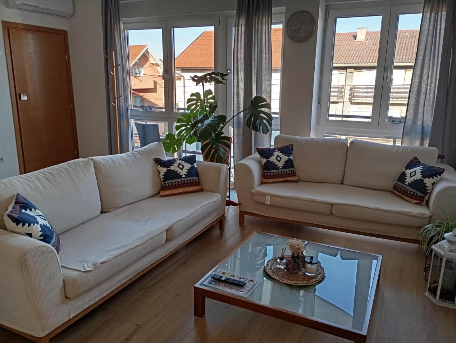 Apartman Zagreb , With Balcony And Free Parking Exterior photo